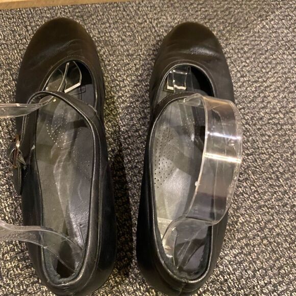 SAS black leather Mary Jane Style Flats Sz 10.5 Narrow - Picture 6 of 10